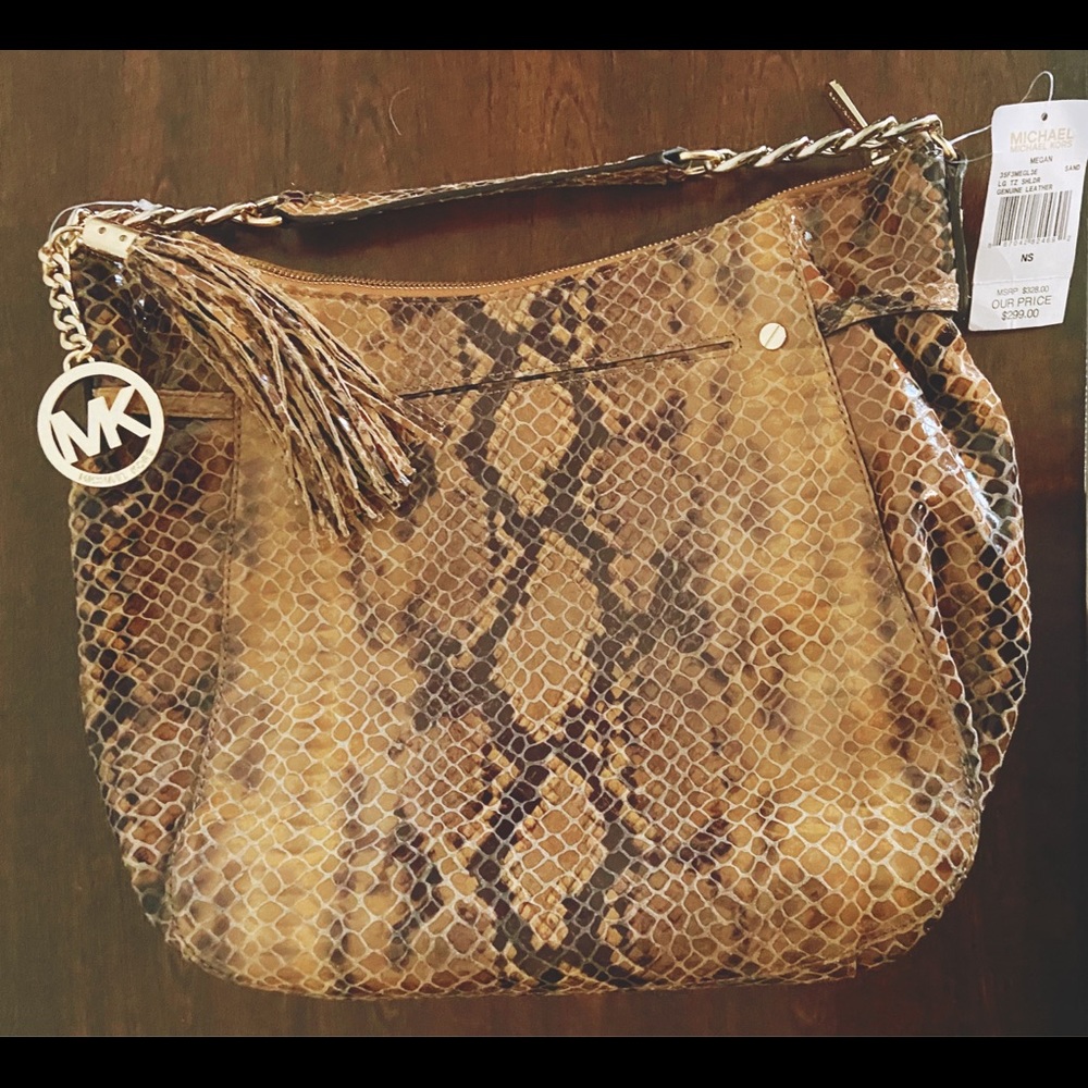 Luxurious rich bag.